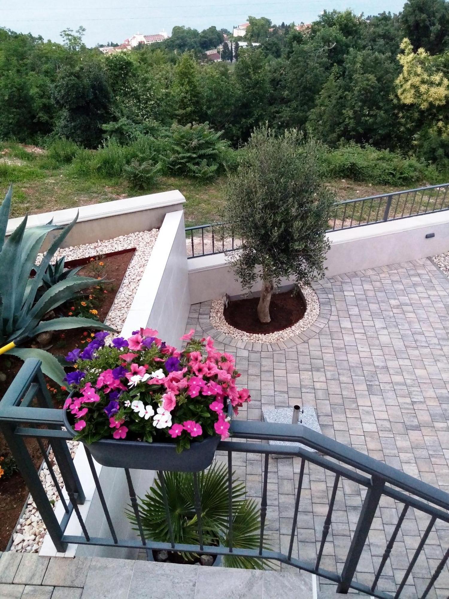 Apartment Ivy2 Ловран Екстер'єр фото